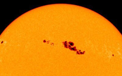 Météo énergétique : la tache solaire produit d’énormes éruptions