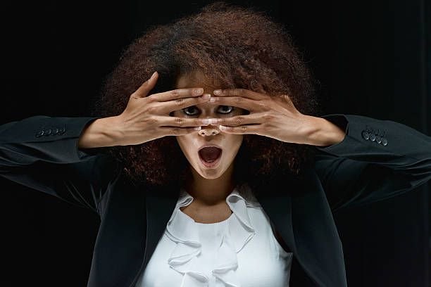 Regardez bien en face, avec conscience, la réalité de votre monde!