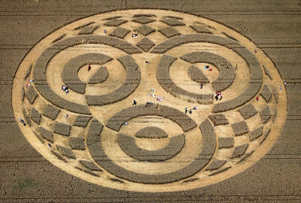 La Fédération Galactique : Crop Circles et Plans