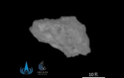 La Chine photographie pour la première fois la mystérieuse « deuxième lune » de la Terre